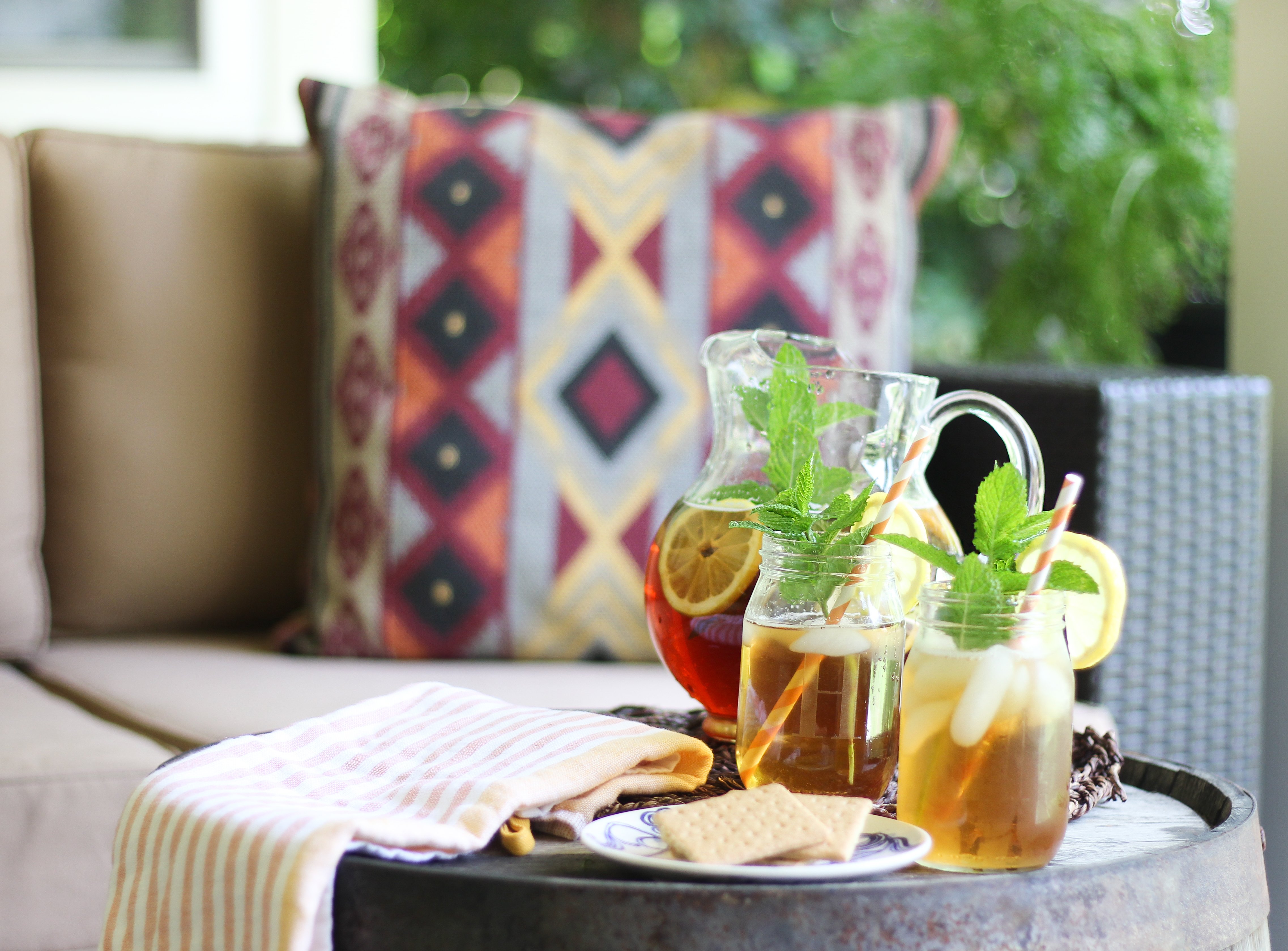 Iced Tea Rachel Hollis | The Chic Site